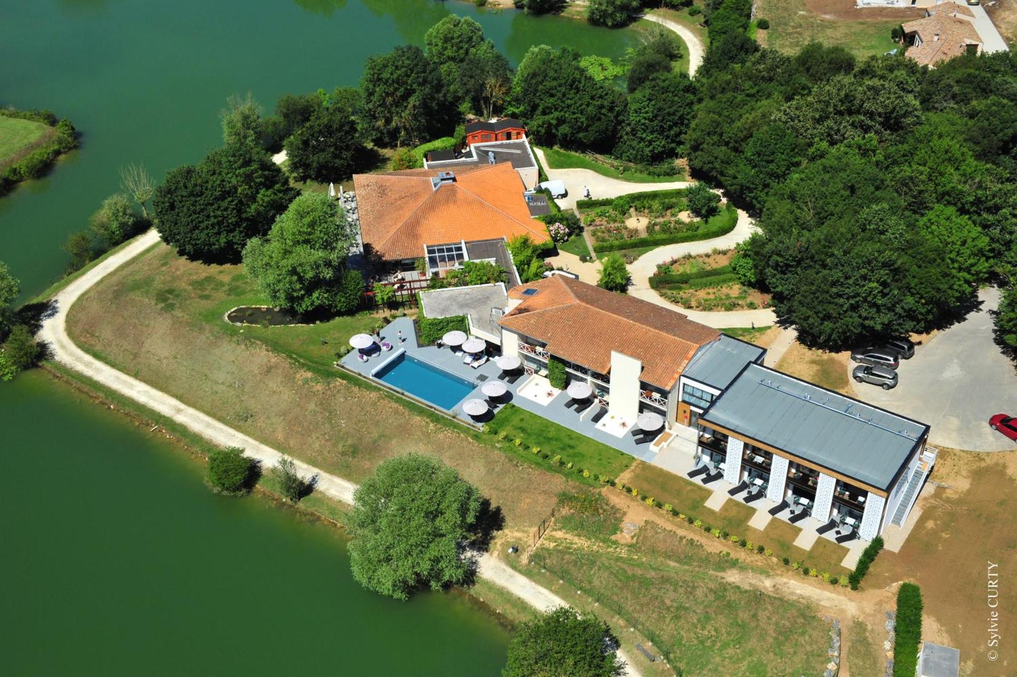 Les Jardins Du Lac Trizay Luaran gambar